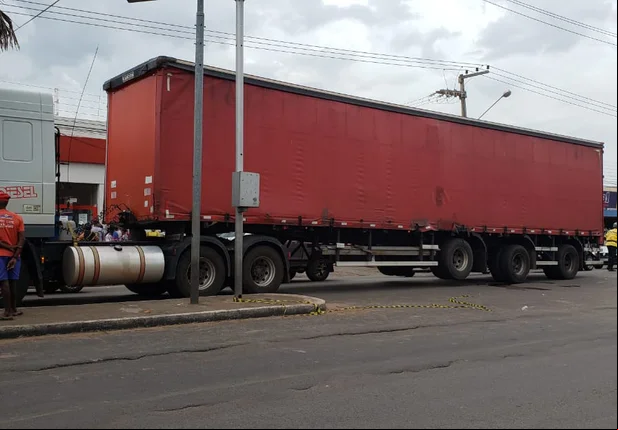 Carreta envolvida no acidente em Timon