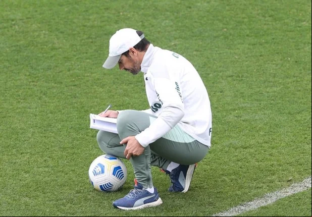 Abel Ferreira comanda último treinamento antes de duelo com o Bahia.