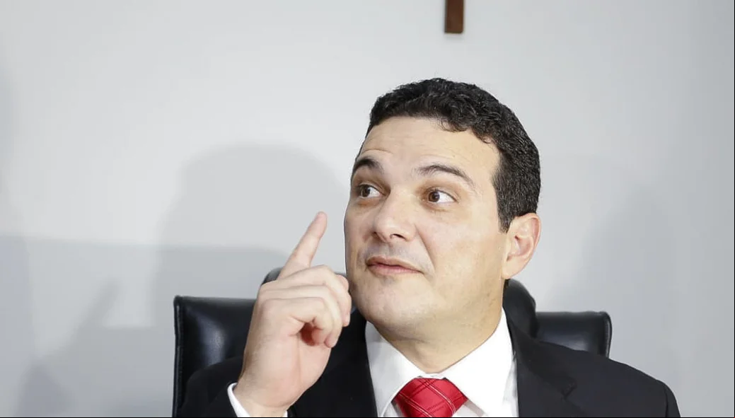 Celso Barros
