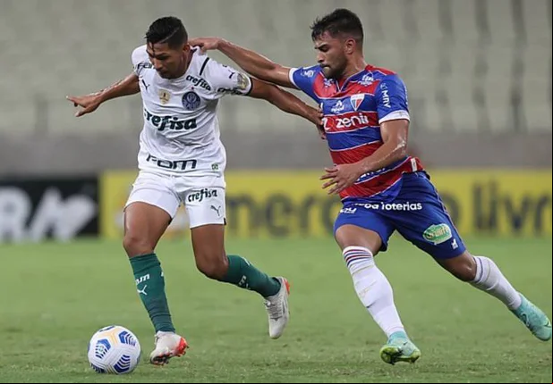 Fortaleza e Palmeiras mediram forças neste sábado na Arena Castelão