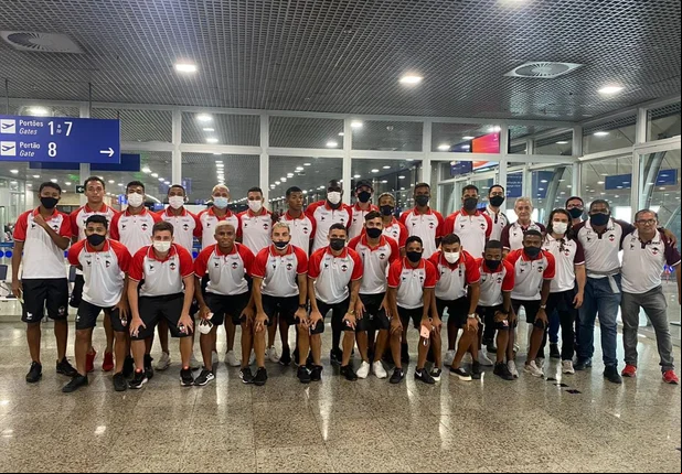 Elenco riverino embarca para a Copinha São Paulo de Futebol Júnior.
