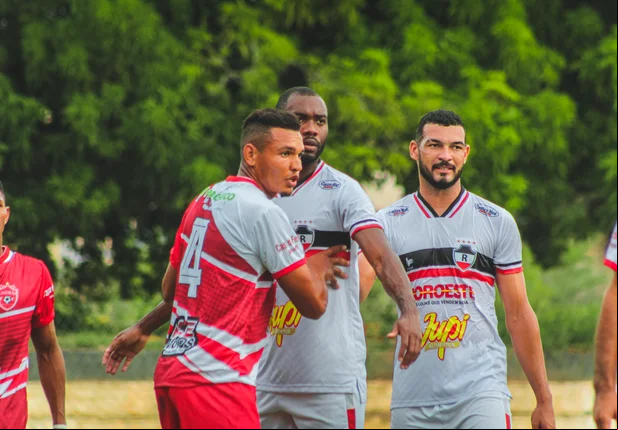 River encarou a seleção de são Francisco no CT Afrânio Nunes.
