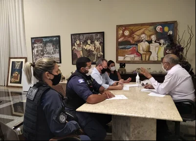Reunião para discutir projeto de Guarda Ambiental em Teresina