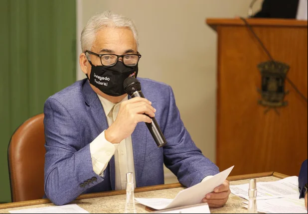 Robert Rios