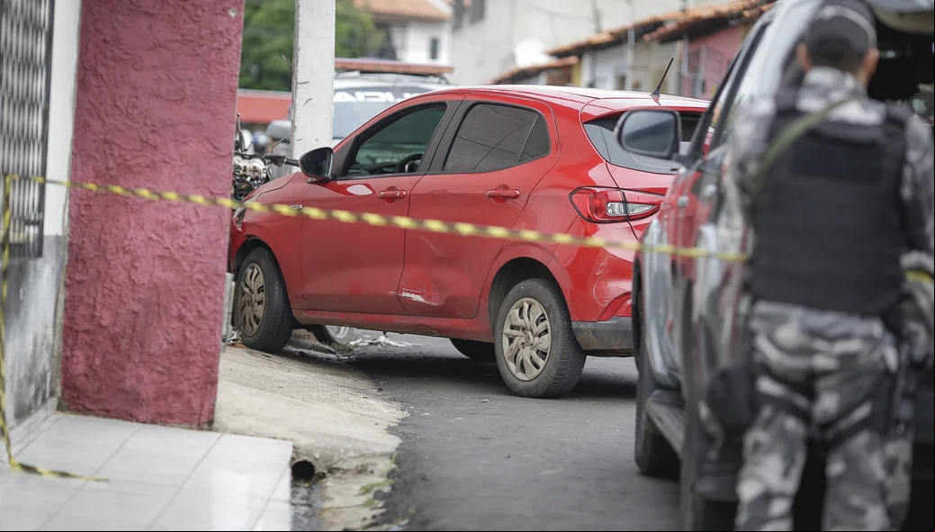 Veículo que estava com os bandidos