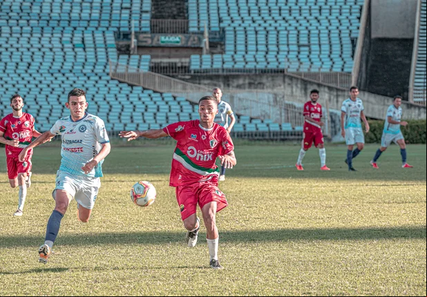 Fluminense do Piauí goleia Parnahyba no Albertão