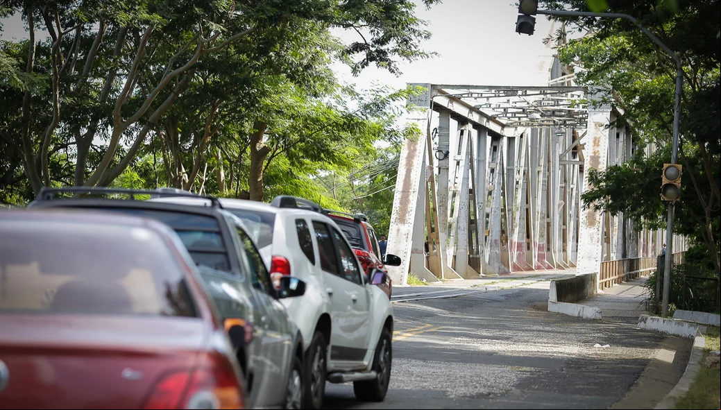 Motoristas reclamam de falta de policiamento na Ponte Metálica