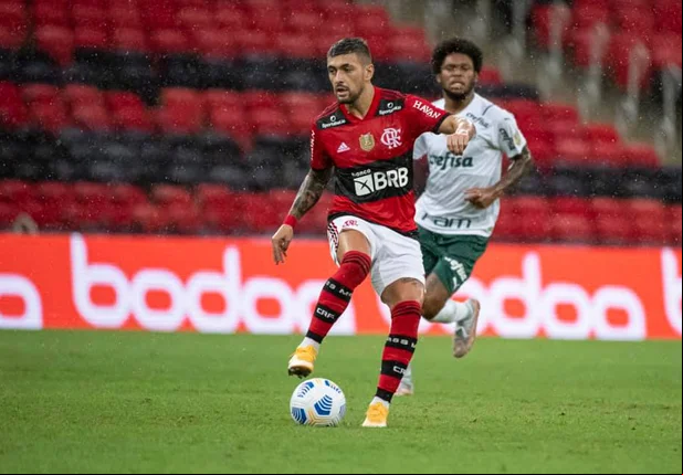 Flamengo vence o Palmeiras na estreia do Brasileirão