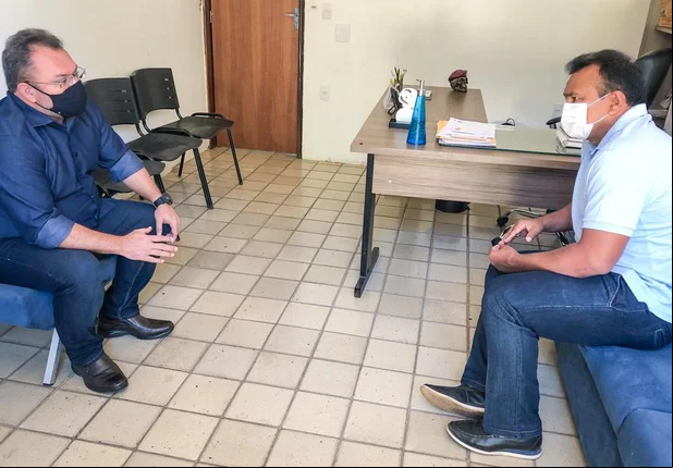 Reunião entre Fábio Abreu e coronel Nixon Frota