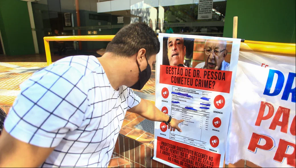 Professores querem lei para garantir direitos
