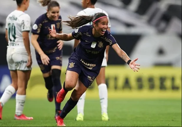 Livia Villas Boas/CBF