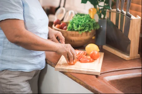 Pacientes com Alzheimer precisam de atenção na dieta