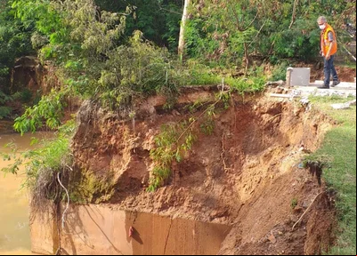 Trecho interditado da Av. Maranhão pela Defesa Civil Municipal