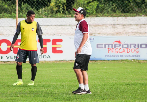 Wallace Lemos retorna à Teresina e comanda treino do River
