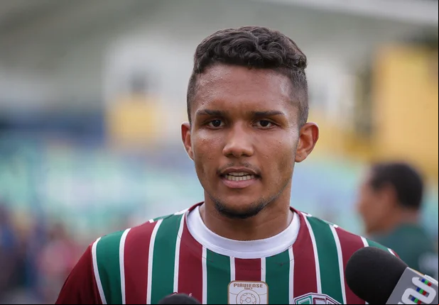 Fagner, zagueiro do fluminense sub 20