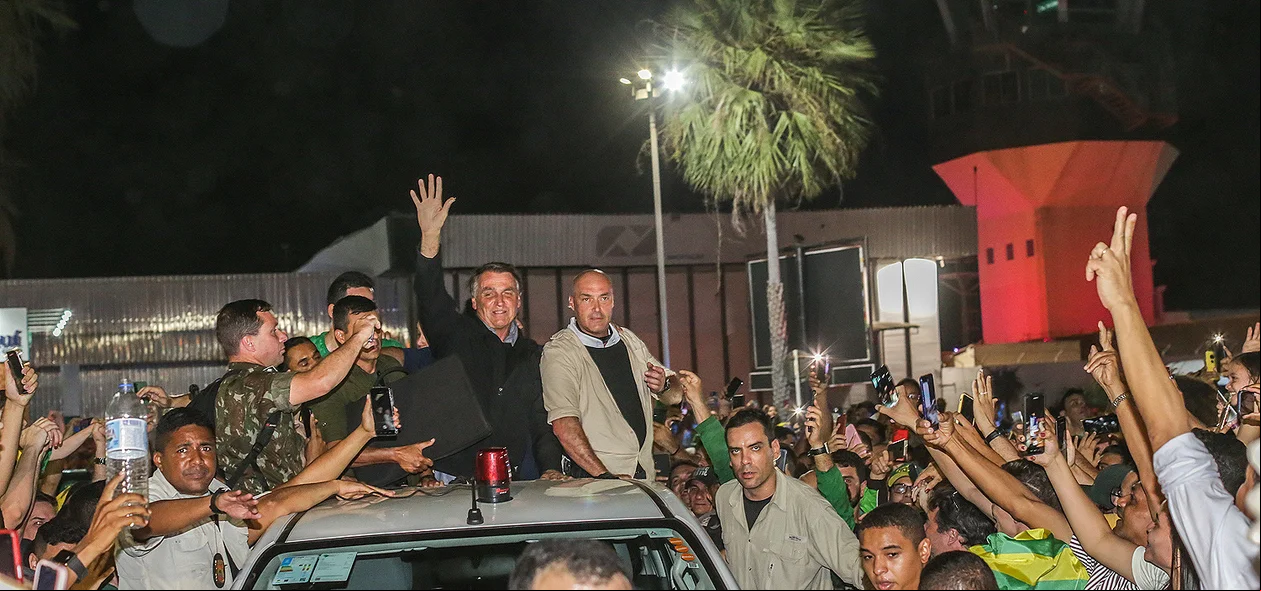 Jair Bolsonaro no aeroporto de Teresina
