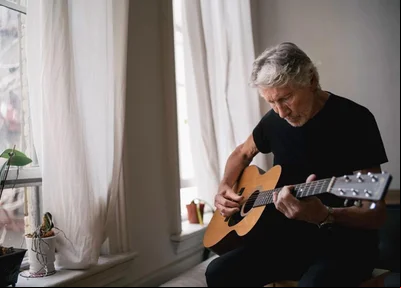 Roger Waters