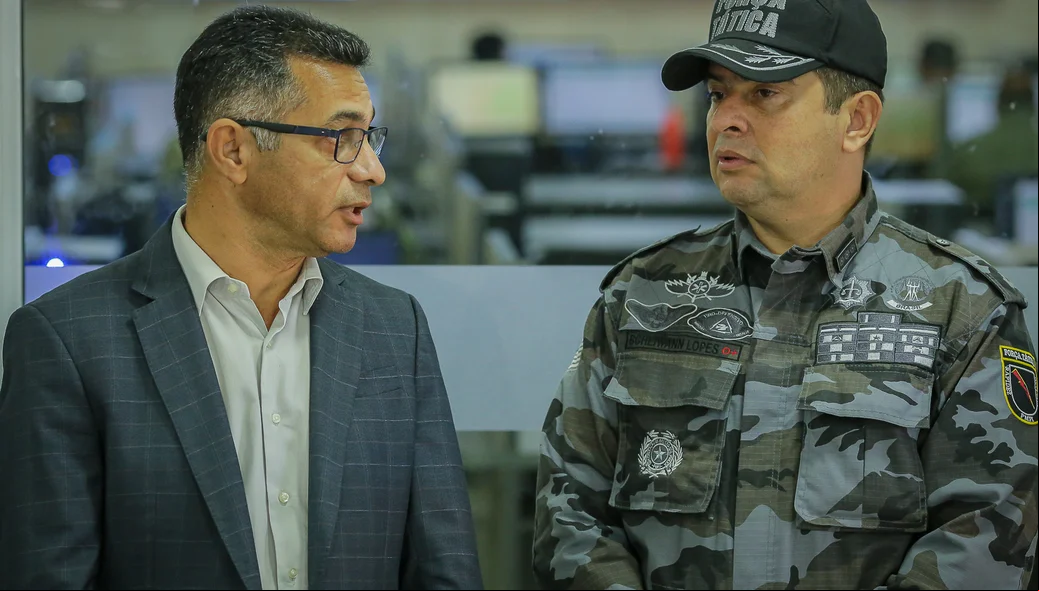 Secretário de Segurança do Estado e Comandante da PMPI
