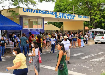 Aplicação de provas do Enem na Uespi