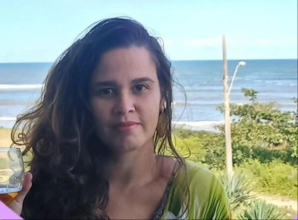 Professora Flávia Amoss Merçon Leonardo, de 38 anos, vítima de tiroteio em escola no Espírito Santo