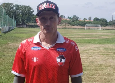 Gerson Gusmão, técnico do River
