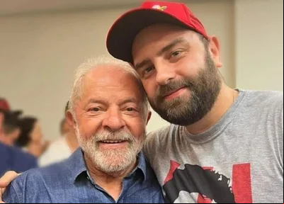 Lula e seu filho mais velho Fábio Luís Lula da Silva, Lulinha