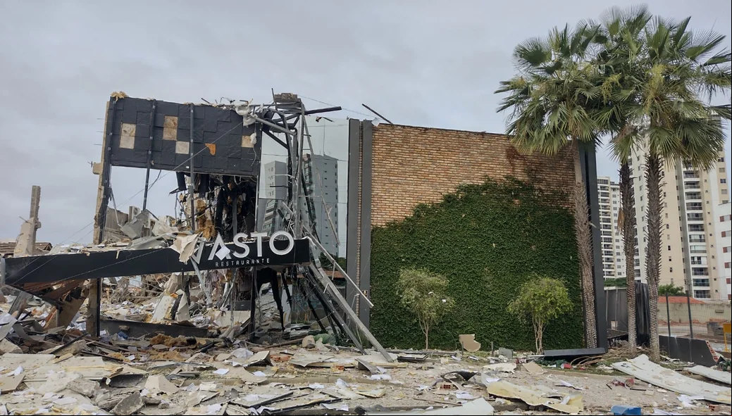 Restaurante ficou destruído