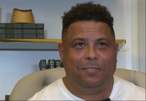 Ronaldo defende técnico estrangeiro no comando da seleção brasileira