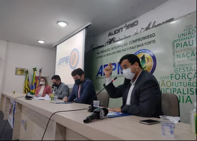 Discussão na APPM sobre novo piso salarial do magistério