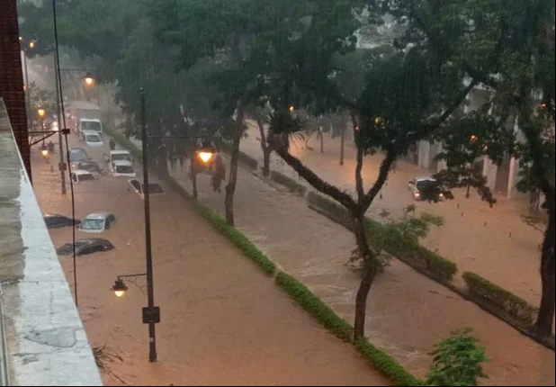Temporal em Petrópolis deixa pelo menos 34 mortos