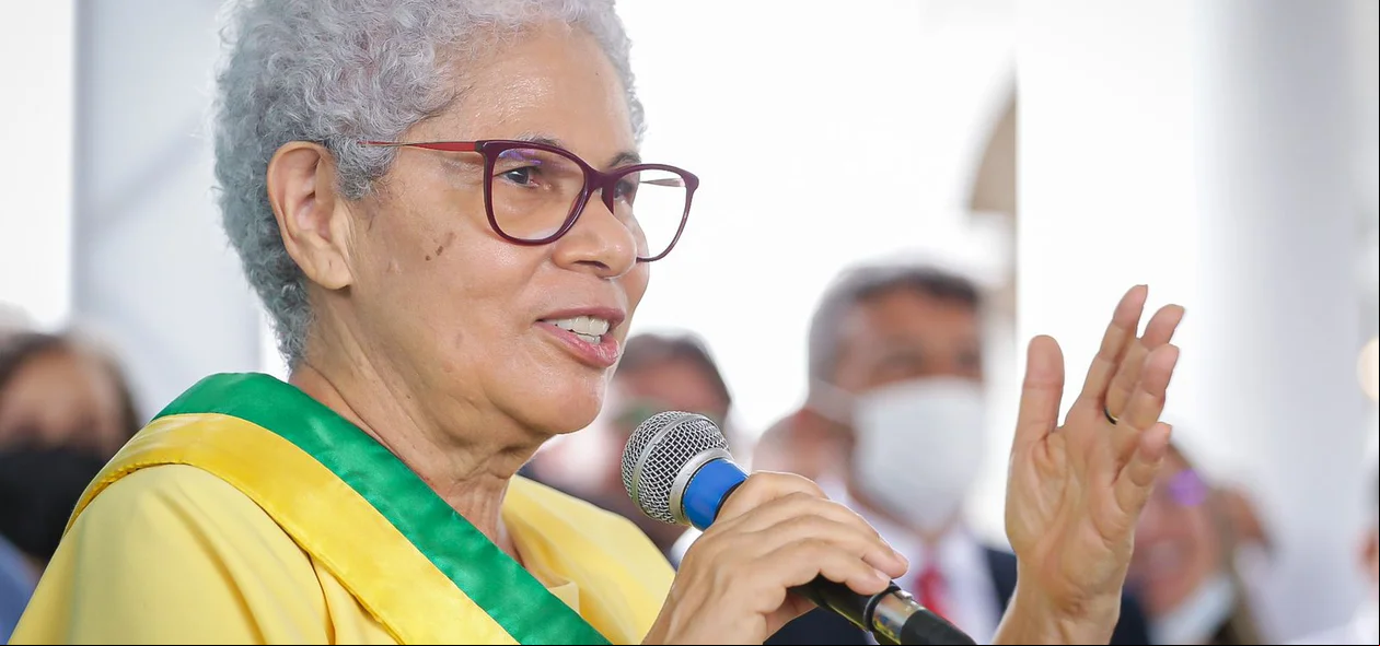 Governadora do Piauí, Regina Sousa (PT)