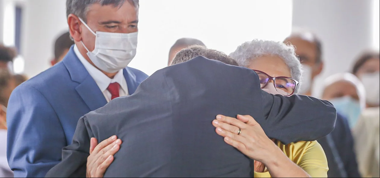 Posse da nova Governadora aconteceu nesta quinta-feira em Teresina
