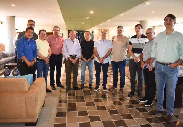 FIEPI realiza reunião técnica com empresários