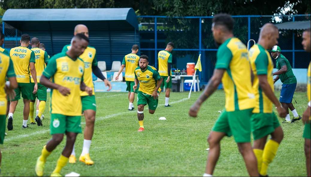 Jogadores em treinamento