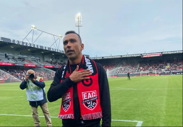 Eduardo é homenageado na França