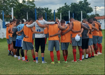 Equipe do 4 de Julho, em preparação para jogo contra o Castanhal.