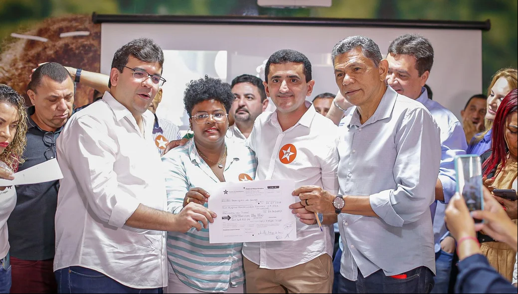 Gestores municipais se filiam ao PT