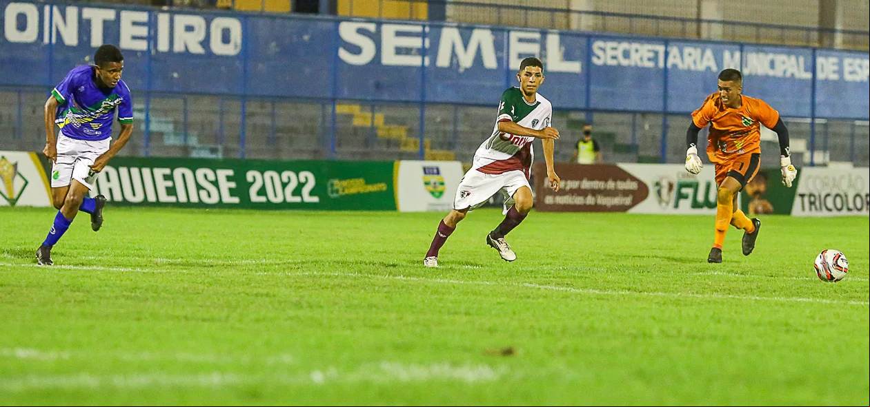 Lance que deu origem ao gol