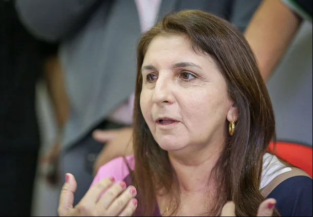 Maninha Fontenele , Prefeita de Luís Correia