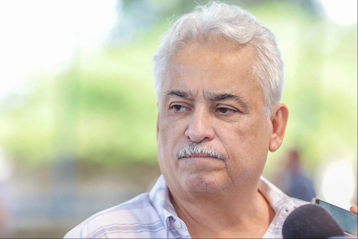 Robert Rios