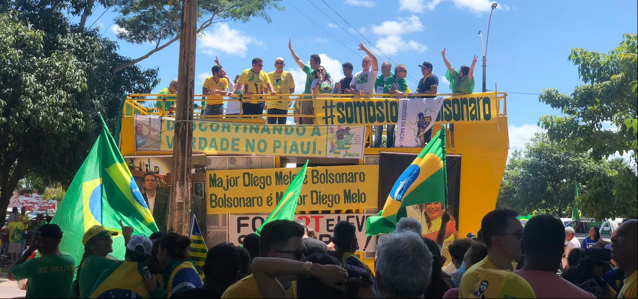 Várias apoiadores estiveram na manifestação