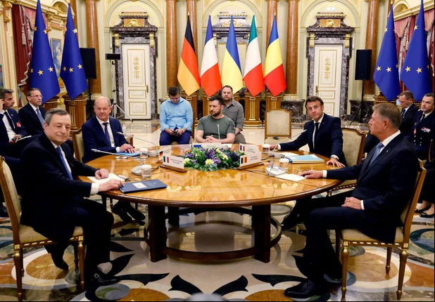 Líderes da Alemanha, França e Itália viajam a Kiev