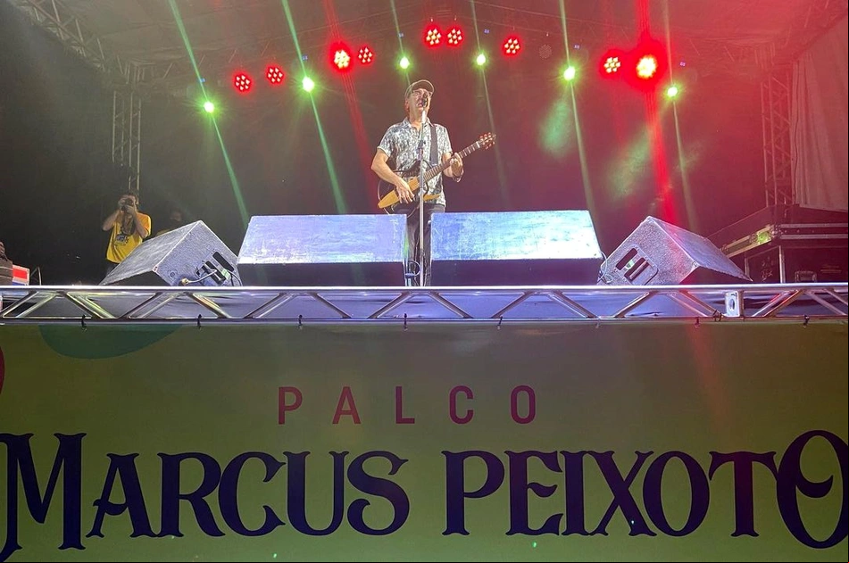 Zeca Baleiro no Salipi