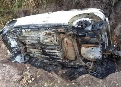 Carro da família é encontrado no município de Nazaré da Mata.