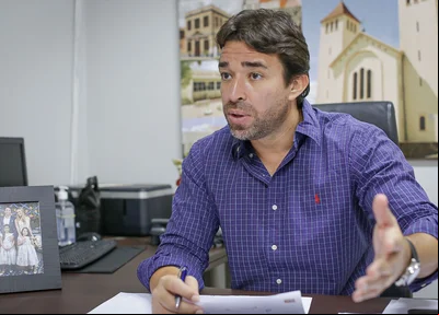 Deputado estadual Marden Menezes