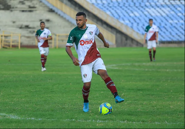 Janeudo marcou dois gols no confronto com o Castanhal