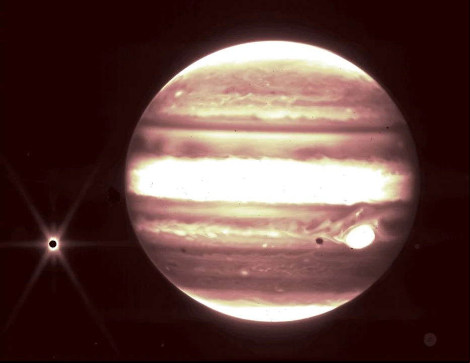 Imagens de Júpiter capturadas pelo telescópio James Webb