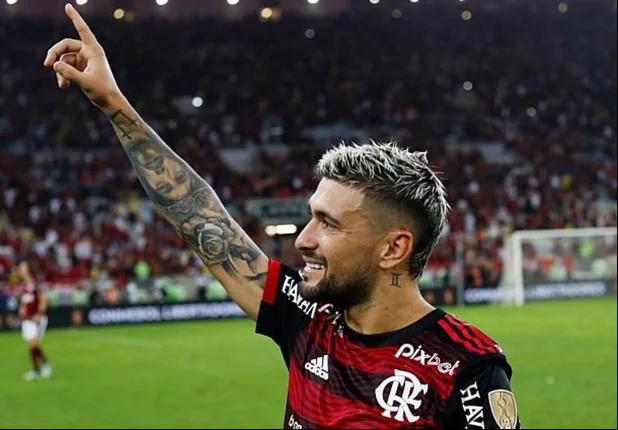 Arrascaeta decidiu a classificação do Flamengo às semifinais da Libertadores.