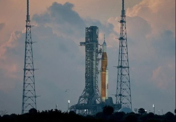 Nasa adia lançamento de foguete para a Lua no sábado