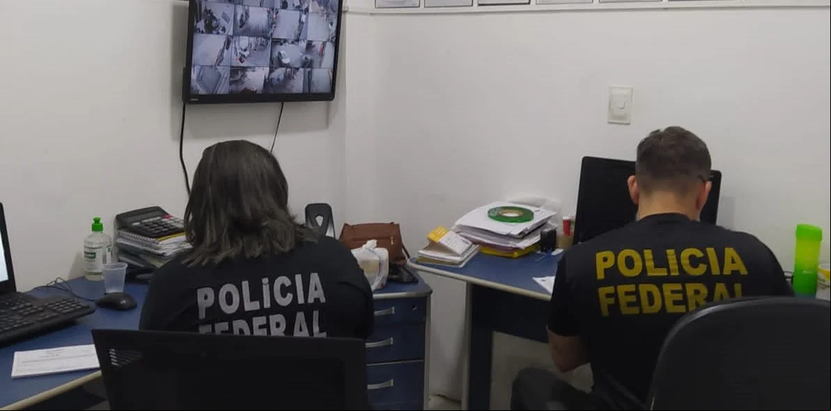 PF cumpre mandados em endereços ligados a Jadyel Alencar
